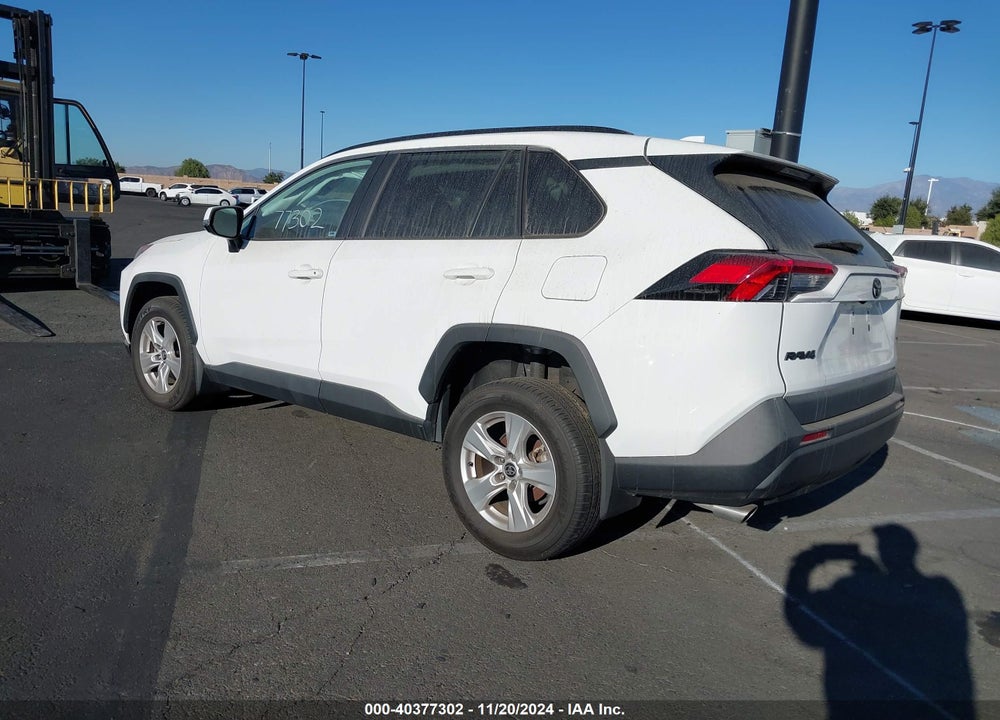 2021 TOYOTA RAV4 XLE VIN: 2T3W1RFV6MC144380