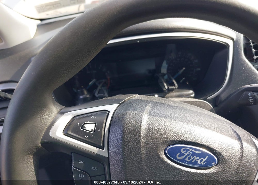 2013 FORD FUSION SE VIN: 3FA6P0HR9DR181152