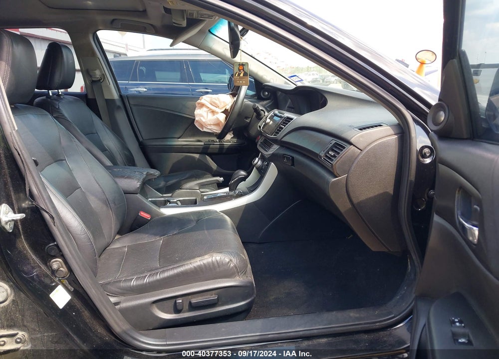 2013 HONDA ACCORD EX-L VIN: 1HGCR2F83DA162590