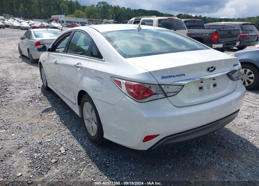 2015 HYUNDAI SONATA HYBRID VIN: KMHEC4A49FA127799
