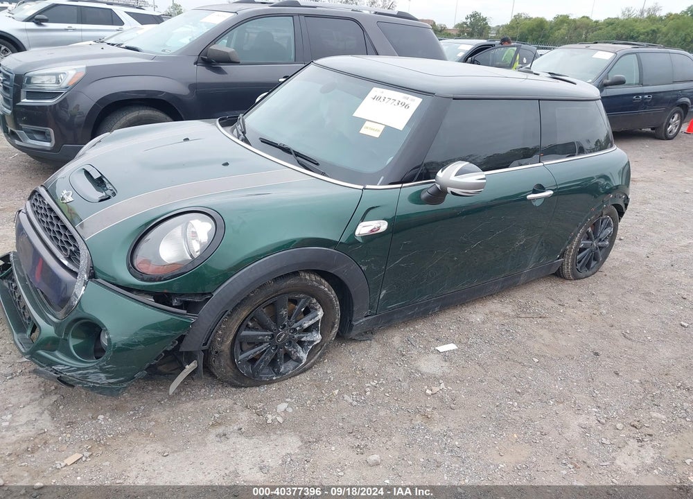 2015 MINI HARDTOP COOPER S VIN: WMWXP7C51F2A34777