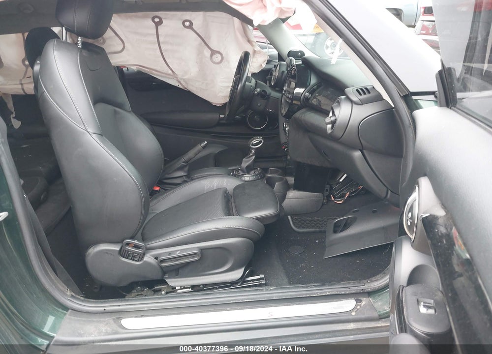 2015 MINI HARDTOP COOPER S VIN: WMWXP7C51F2A34777