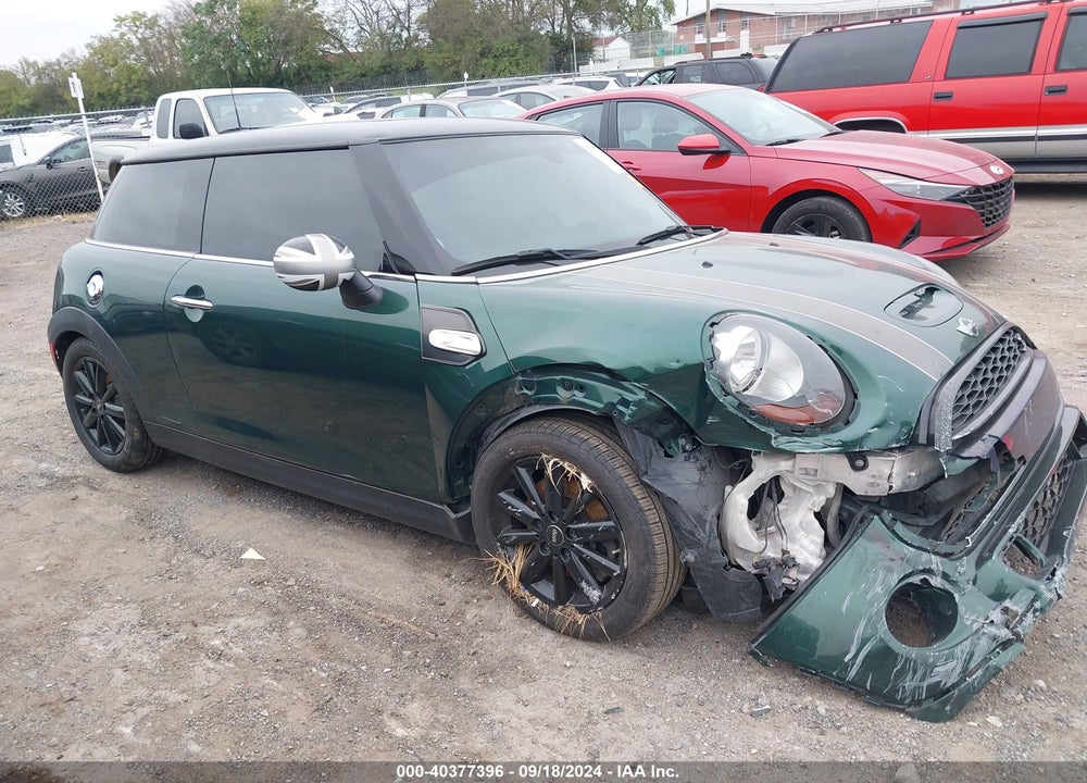 2015 MINI HARDTOP COOPER S VIN: WMWXP7C51F2A34777