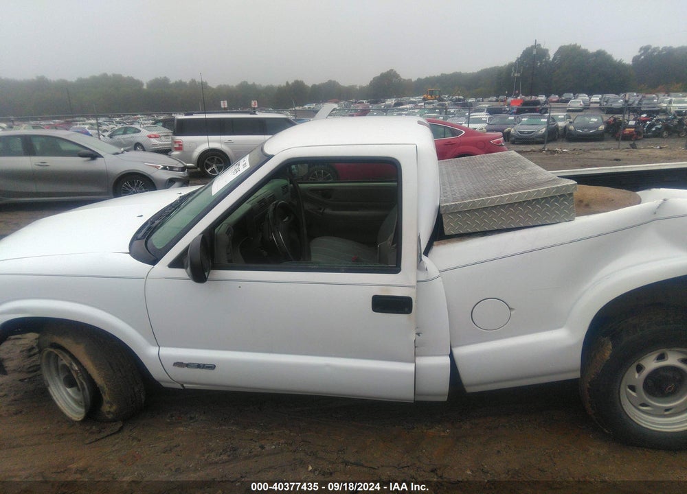 1996 CHEVROLET S TRUCK S10 VIN: 1GCCS1446TK120954