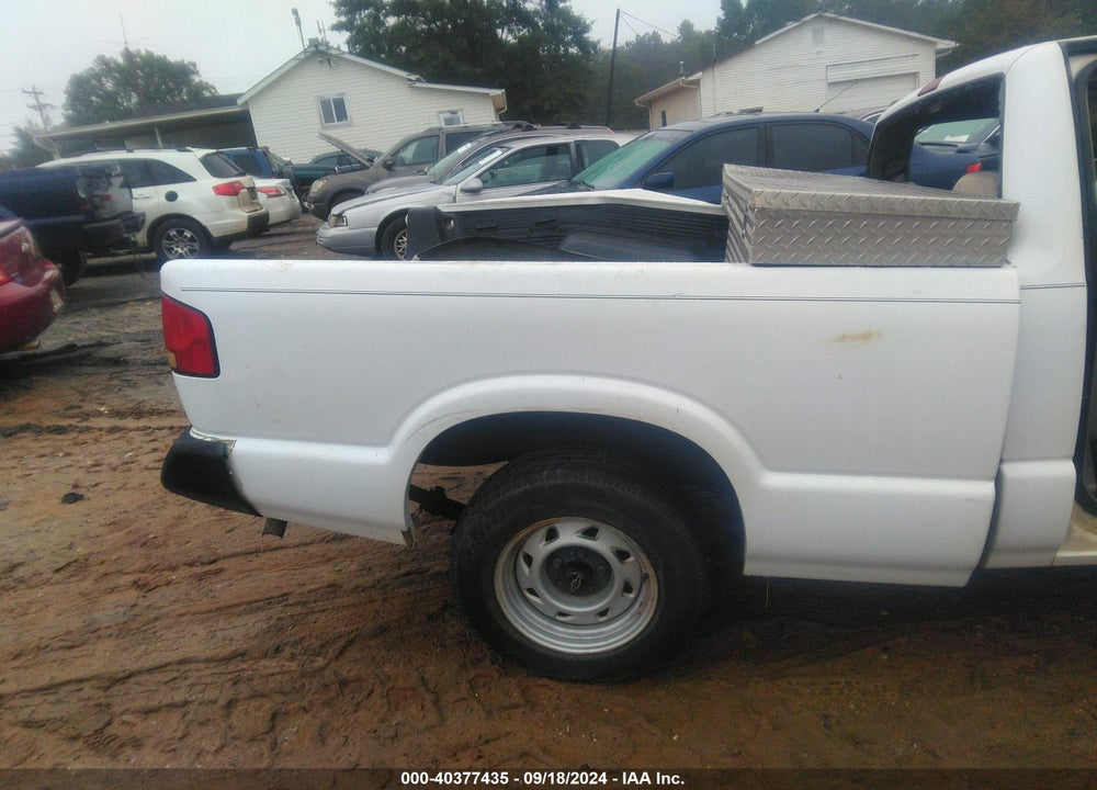 1996 CHEVROLET S TRUCK S10 VIN: 1GCCS1446TK120954