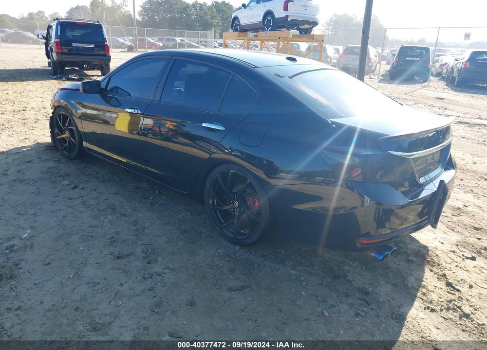2017 HONDA ACCORD EX VIN: 1HGCR2F71HA123560