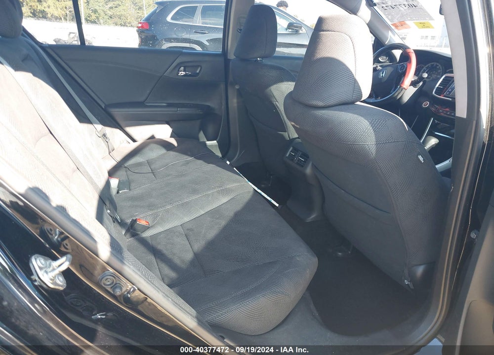 2017 HONDA ACCORD EX VIN: 1HGCR2F71HA123560