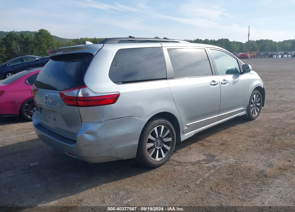 2019 TOYOTA SIENNA XLE PREMIUM 7 PASSENGER VIN: 5TDDZ3DC5KS221316