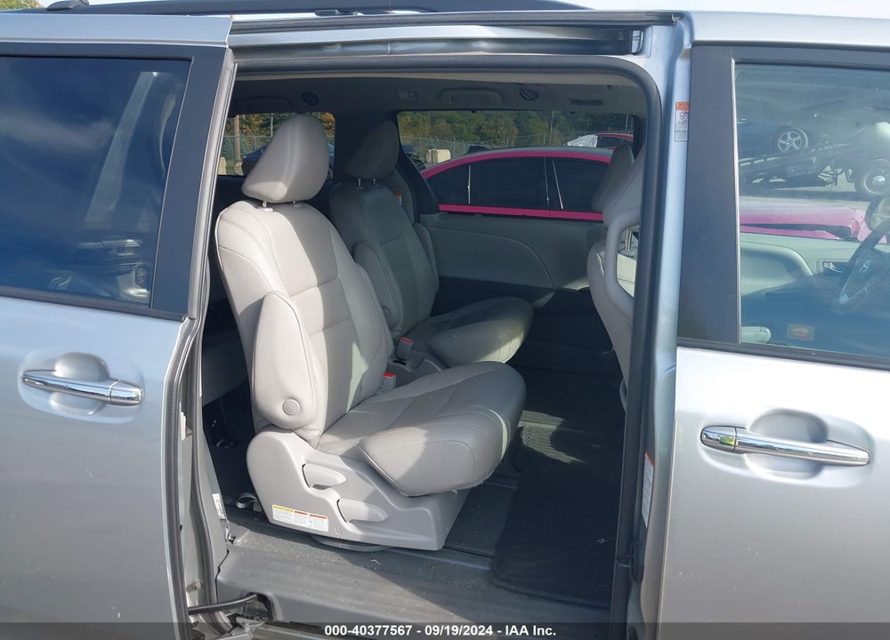 2019 TOYOTA SIENNA XLE PREMIUM 7 PASSENGER VIN: 5TDDZ3DC5KS221316