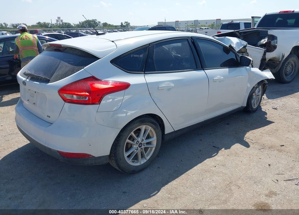 2016 FORD FOCUS SE VIN: 1FADP3K29GL338251