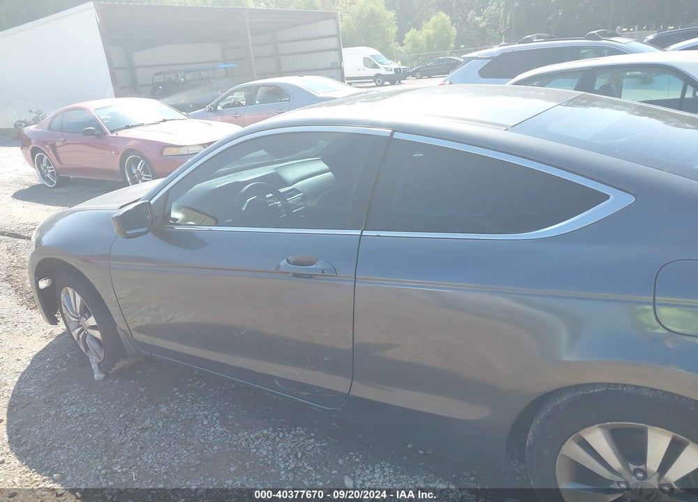 2010 HONDA ACCORD 2.4 EX VIN: 1HGCS1B71AA018544