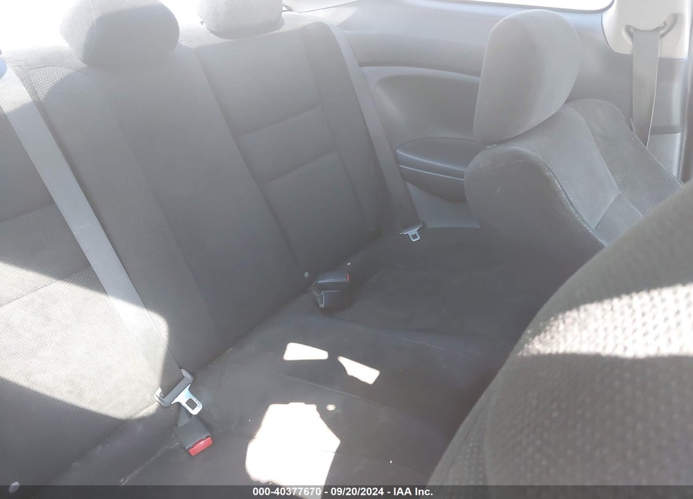 2010 HONDA ACCORD 2.4 EX VIN: 1HGCS1B71AA018544