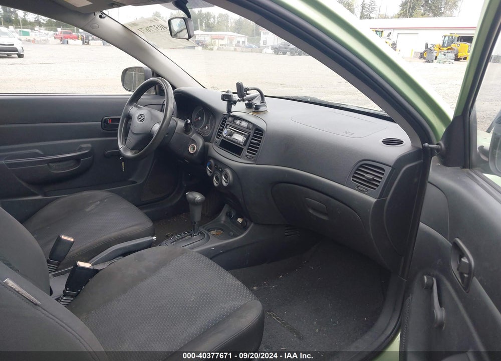 2010 HYUNDAI ACCENT GS VIN: KMHCM3AC8AU174173