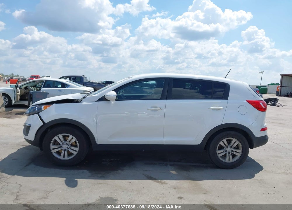 2011 KIA SPORTAGE LX VIN: KNDPBCA24B7131341