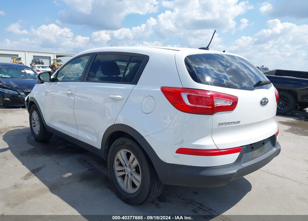 2011 KIA SPORTAGE LX VIN: KNDPBCA24B7131341