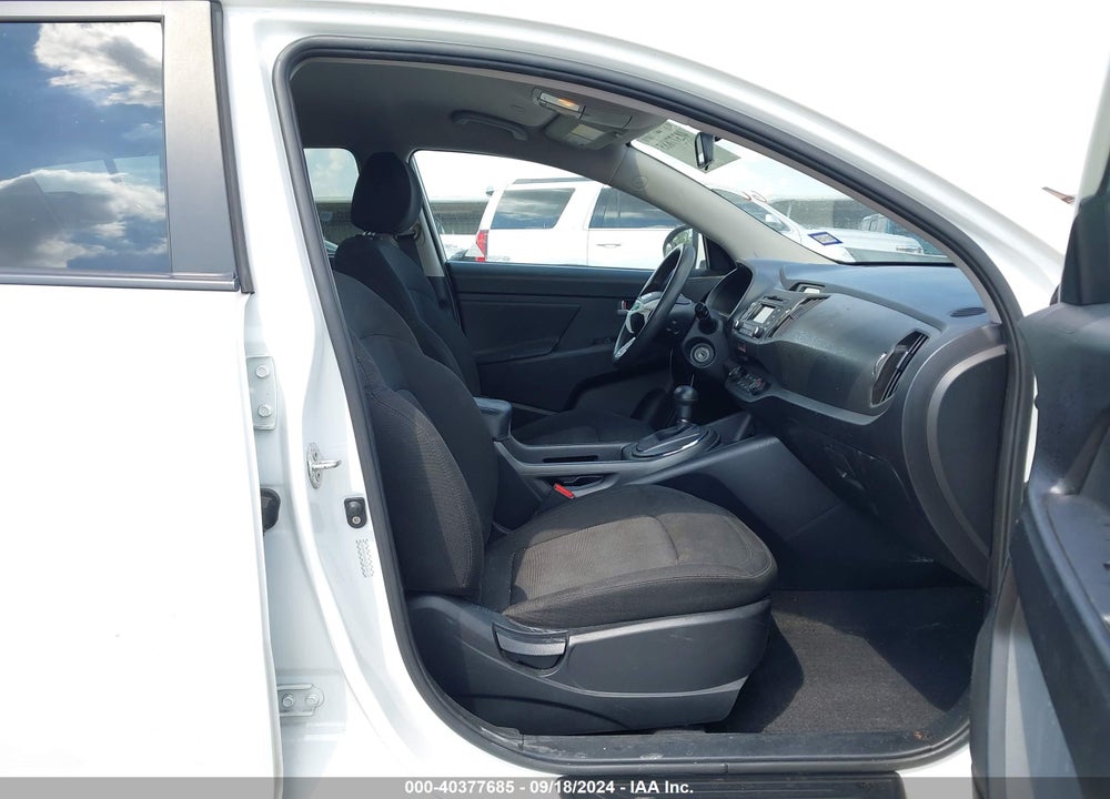 2011 KIA SPORTAGE LX VIN: KNDPBCA24B7131341