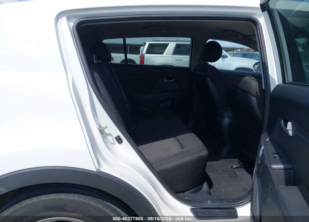 2011 KIA SPORTAGE LX VIN: KNDPBCA24B7131341