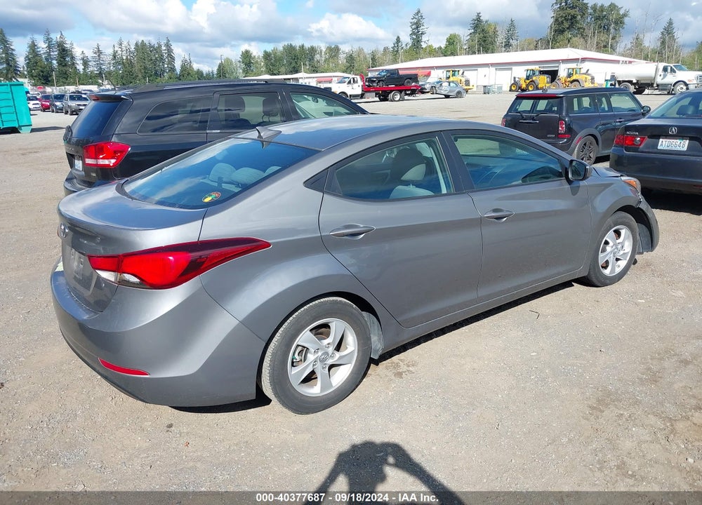 2014 HYUNDAI ELANTRA SE VIN: 5NPDH4AE4EH501480