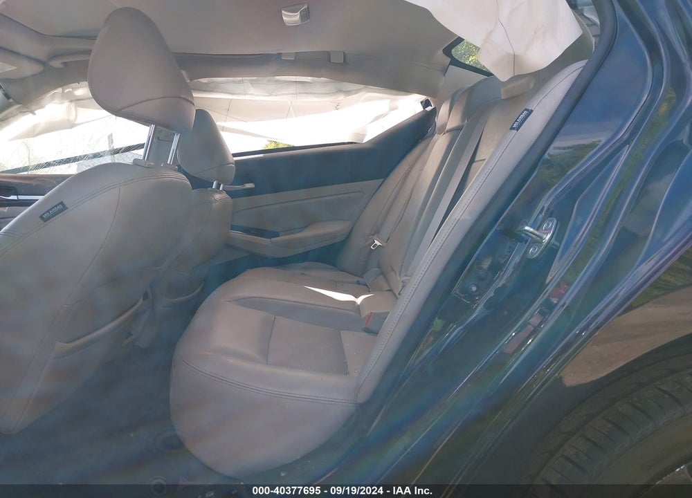 2021 NISSAN ALTIMA PLATINUM INTELLIGENT AWD VIN: 1N4BL4FW4MN302148