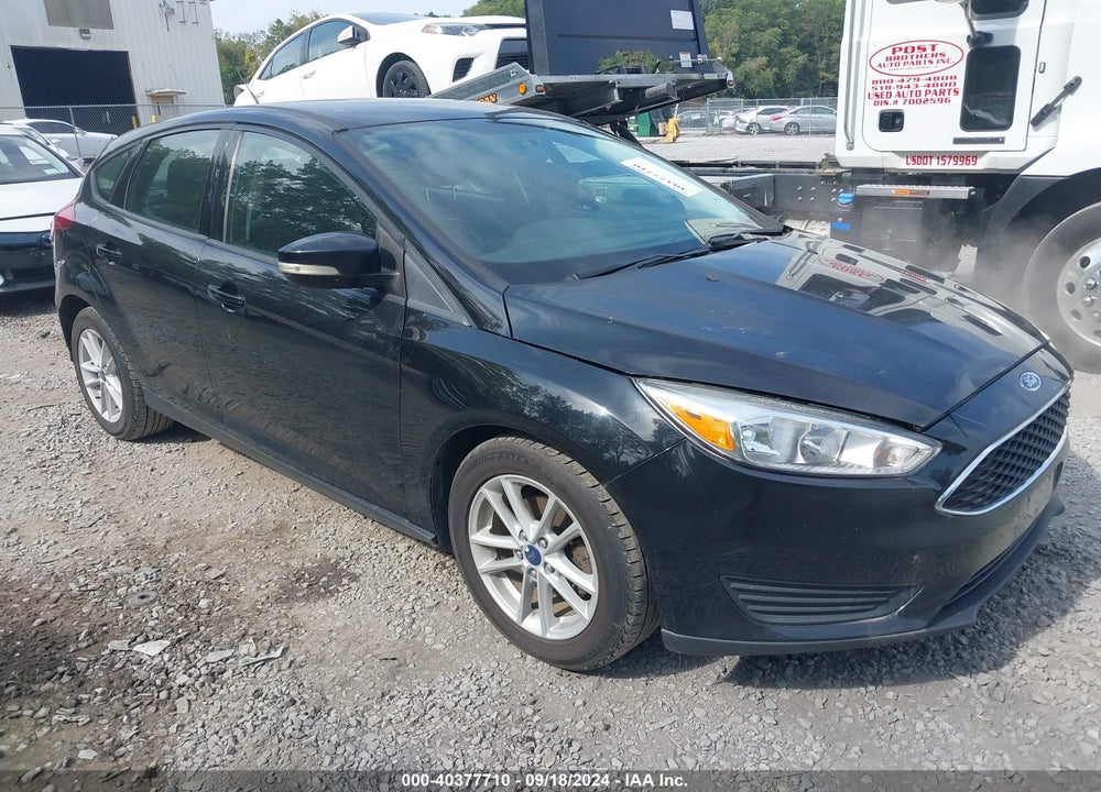 2017 FORD FOCUS SE VIN: 1FADP3K22HL316691