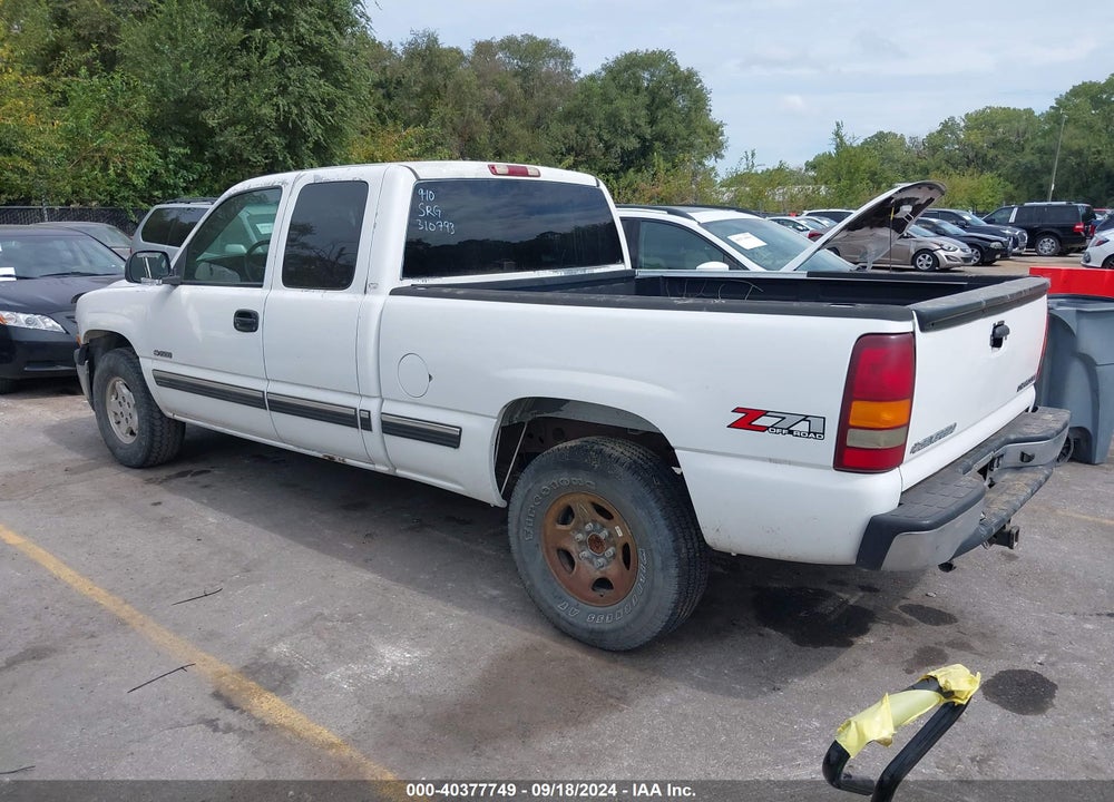2002 CHEVROLET SILVERADO 1500 LS VIN: 2GCEK19T621310793