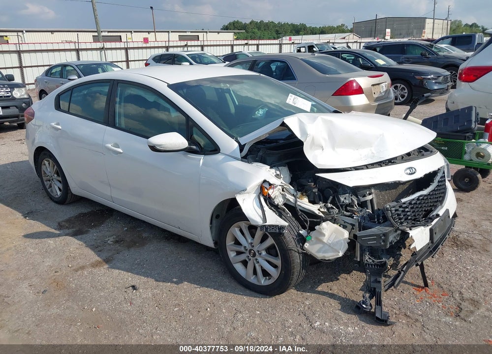 2017 KIA FORTE LX VIN: 3KPFL4A77HE007132