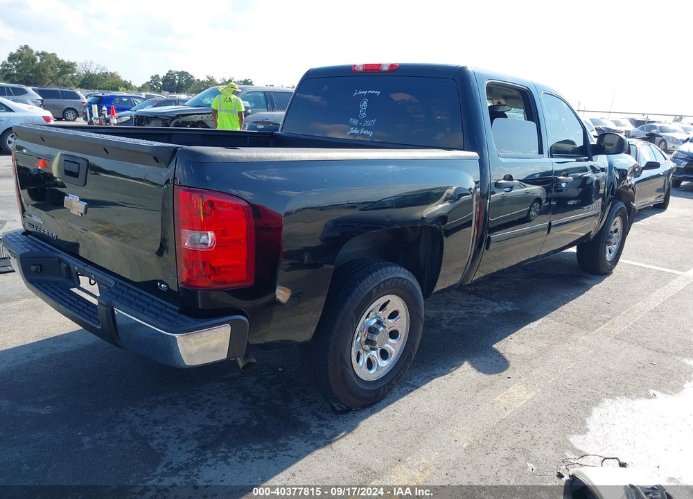 2011 CHEVROLET SILVERADO 1500 LS VIN: 3GCPCREA5BG349472