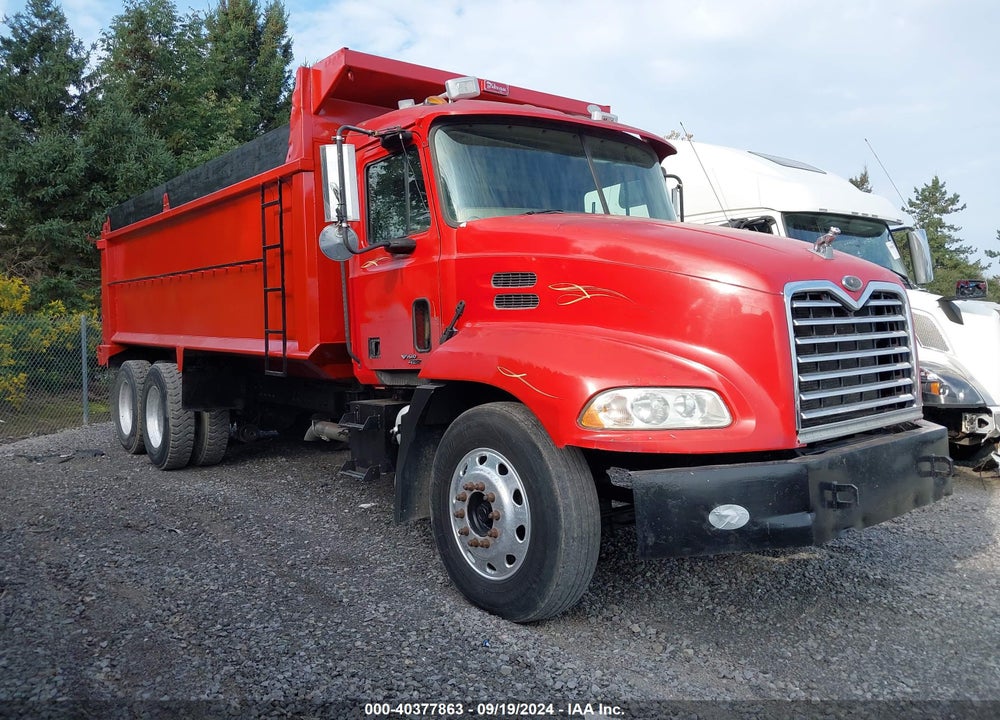 2001 MACK CX613 CX600 VIN: 1M1AE06YX1W007491