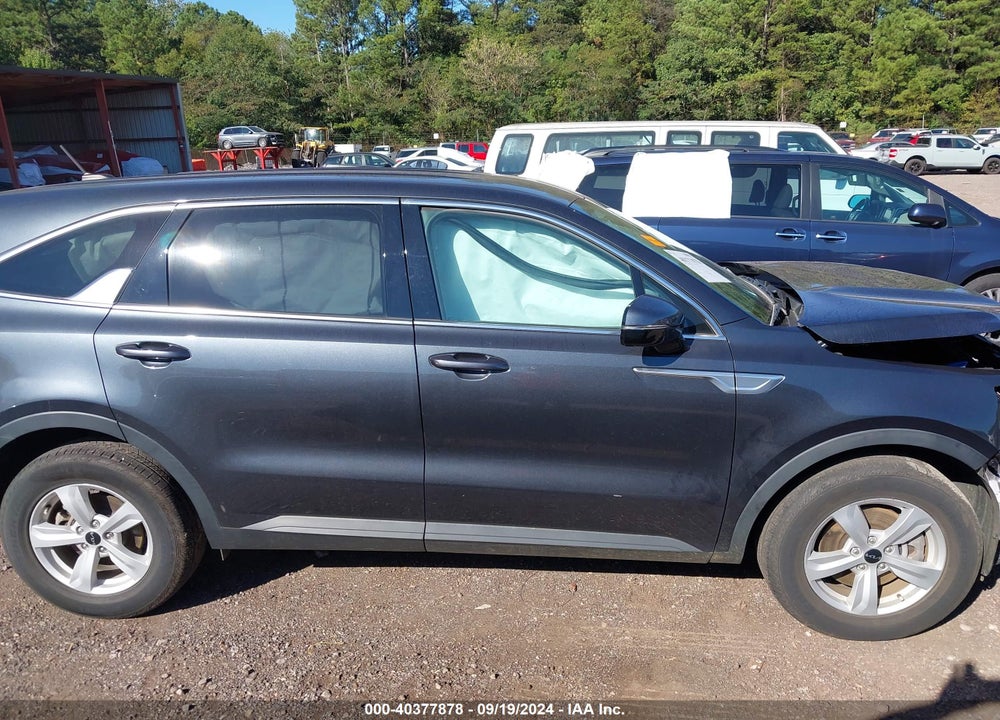 2023 KIA SORENTO LX VIN: 5XYRG4LC2PG164693