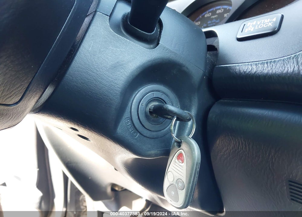 2005 ACURA MDX VIN: 2HNYD186X5H518331