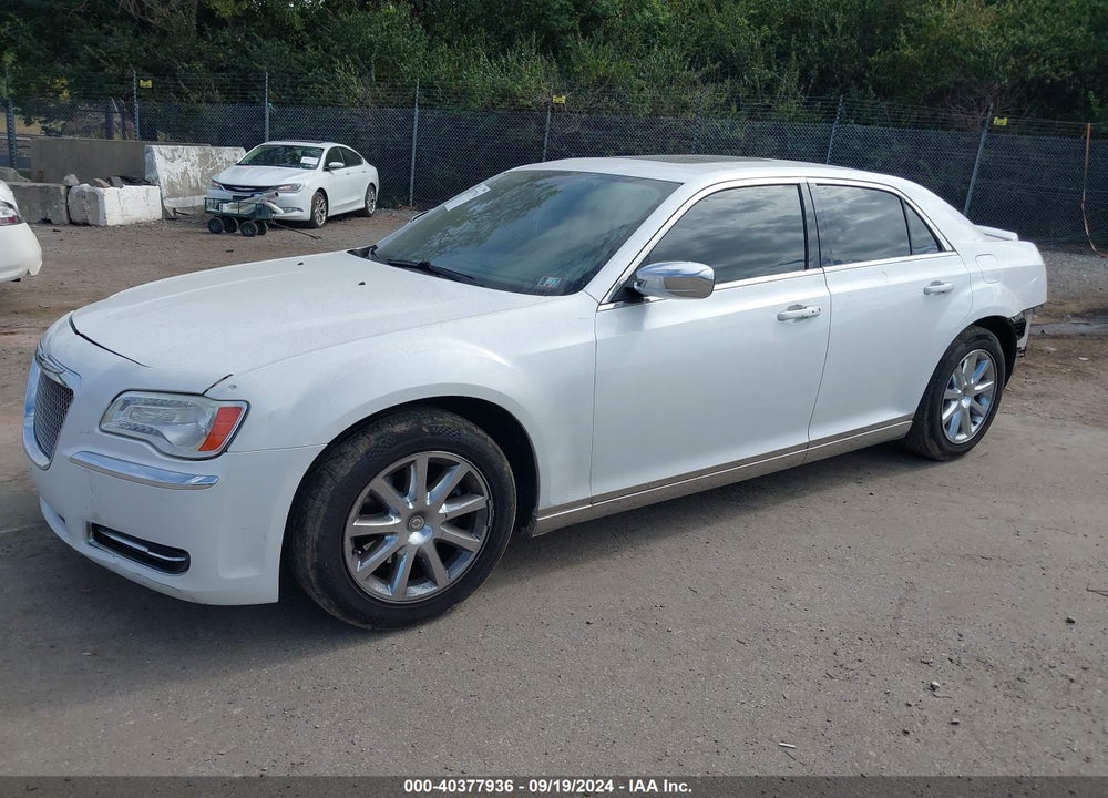 2012 CHRYSLER 300 VIN: 2C3CCAAG8CH139027