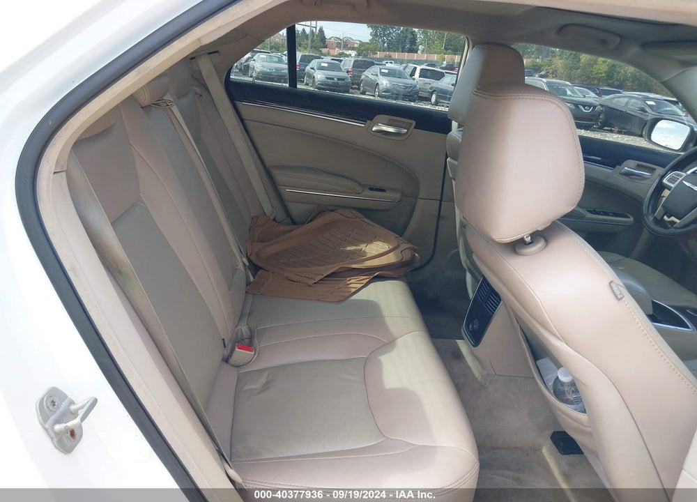 2012 CHRYSLER 300 VIN: 2C3CCAAG8CH139027