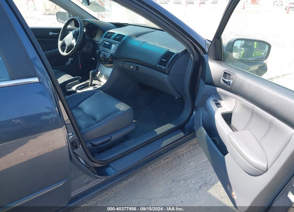 2006 HONDA ACCORD 2.4 EX VIN: 1HGCM568X6A112739