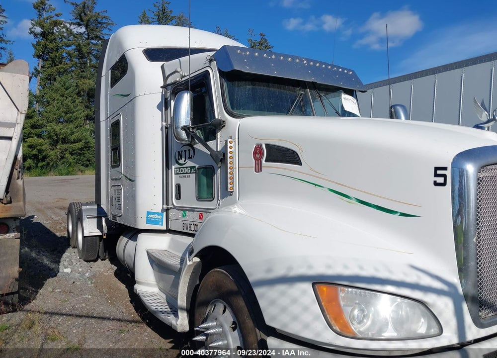 2010 KENWORTH T660 T660 VIN: 1XKAD49X9AJ273065