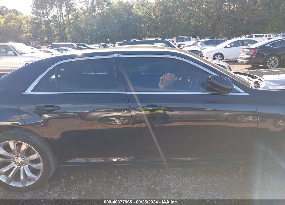 2014 CHRYSLER 300 VIN: 2C3CCAAG6EH214231
