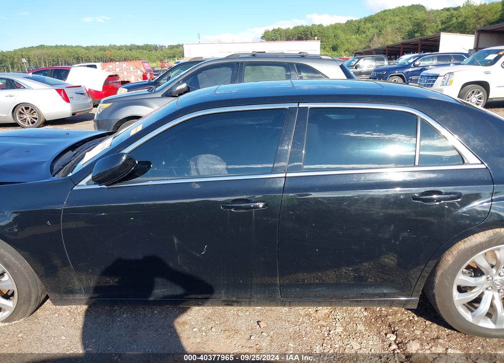 2014 CHRYSLER 300 VIN: 2C3CCAAG6EH214231