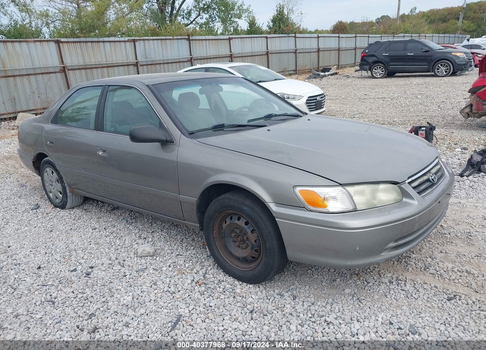 2001 TOYOTA CAMRY CE VIN: 4T1BG22K51U090914