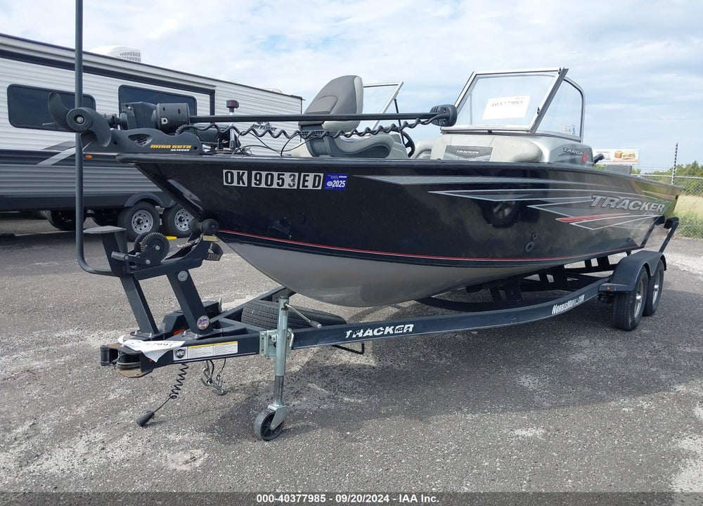 2018 TRACKER TARGA 19 VIN: BUJ71571A818