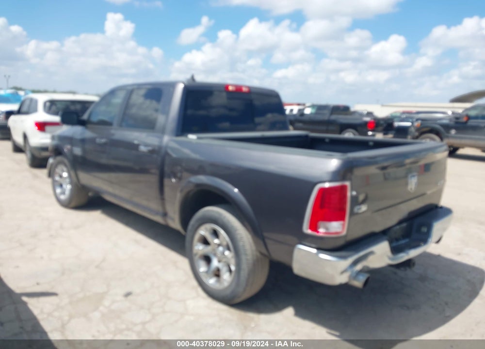 2018 RAM 1500 VIN: 1C6RR7NTXJS319833