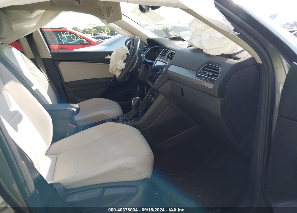2020 VOLKSWAGEN TIGUAN 2.0T SE/2.0T SE R-LINE BLACK/2.0T SEL VIN: 3VV2B7AX6LM115907