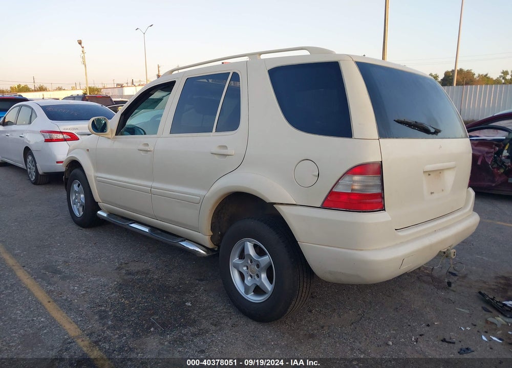 1998 MERCEDES-BENZ ML 320 CLASSIC VIN: 4JGAB54E9WA018478