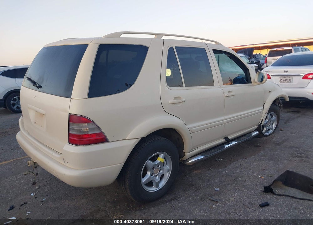 1998 MERCEDES-BENZ ML 320 CLASSIC VIN: 4JGAB54E9WA018478