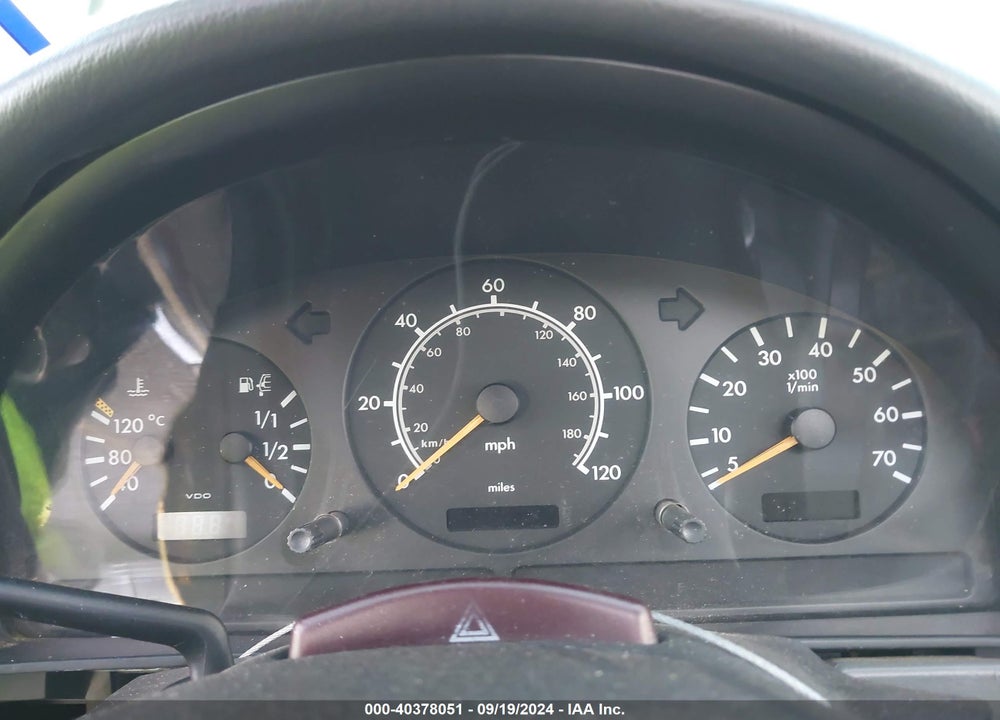 1998 MERCEDES-BENZ ML 320 CLASSIC VIN: 4JGAB54E9WA018478