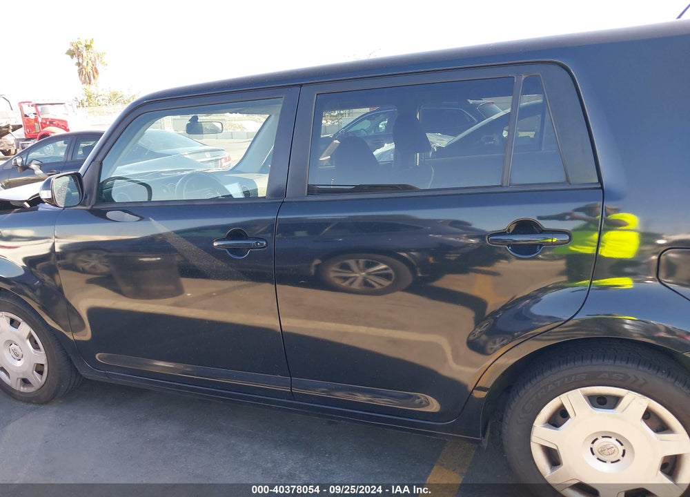 2011 SCION XB VIN: JTLZE4FE1B1132835