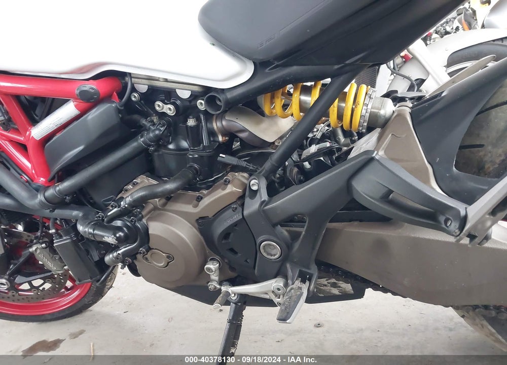 2016 DUCATI MONSTER 821 VIN: ZDM1RBTS6GB020727