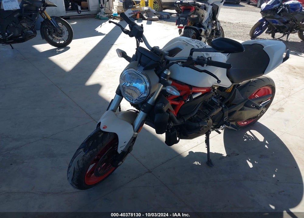 2016 DUCATI MONSTER 821 VIN: ZDM1RBTS6GB020727