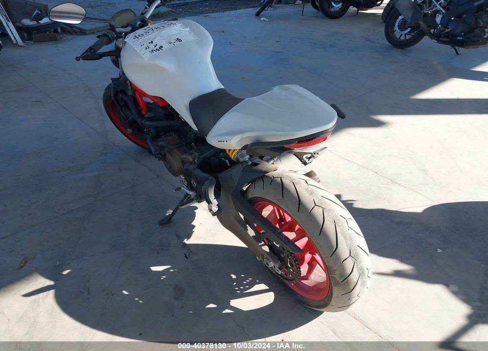 2016 DUCATI MONSTER 821 VIN: ZDM1RBTS6GB020727