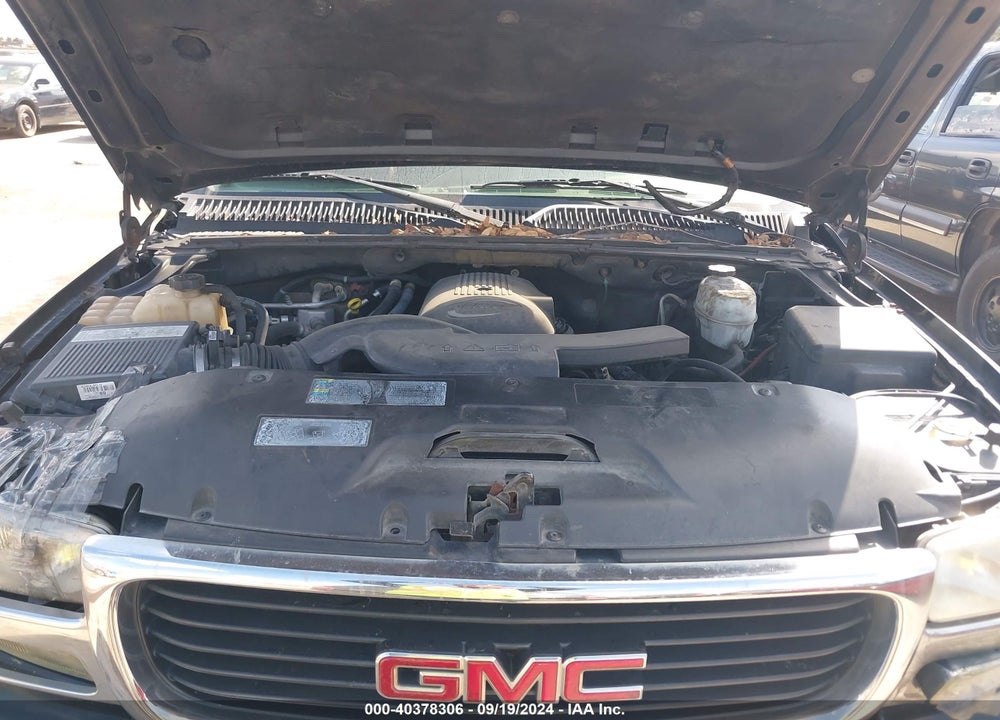 2005 GMC YUKON SLE VIN: 1GKEC13T75R171439