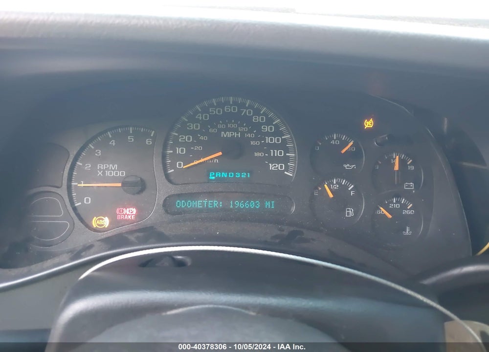 2005 GMC YUKON SLE VIN: 1GKEC13T75R171439