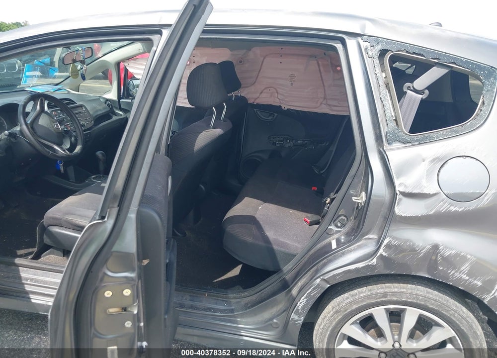 2013 HONDA FIT SPORT VIN: JHMGE8H53DC039473
